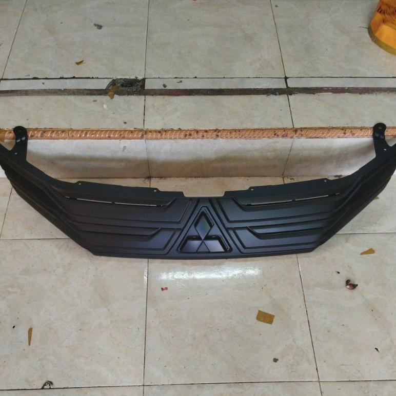 grill xpander facelift hitam doff