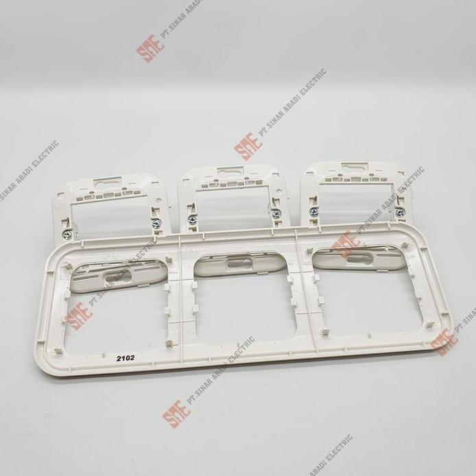 Frame Panasonic 3 Gang / Saklar