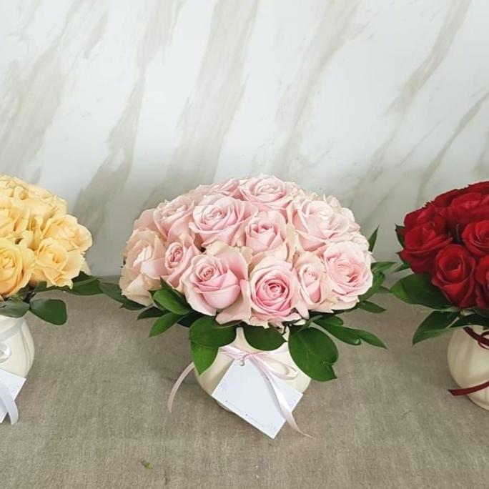 Mini Rose Pots/ Vas Bunga Mawar Segar Kecil Kado Ultah Anniversary Dis KS