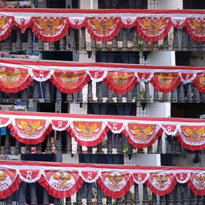 Bendara Background Garuda Merah Putih dengan 10 Gelombang dan Panjang 9 Meter dengan Kain Tali Umbul