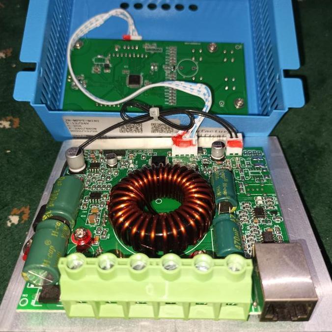 SCC MPPT 20A JNGE WiFi ready solar charge controller