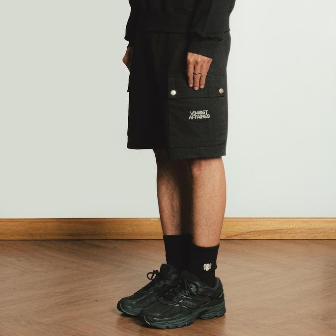 Vearst Affaires Short Cargo Pants Yoda Black - Celana Cargo Pendek