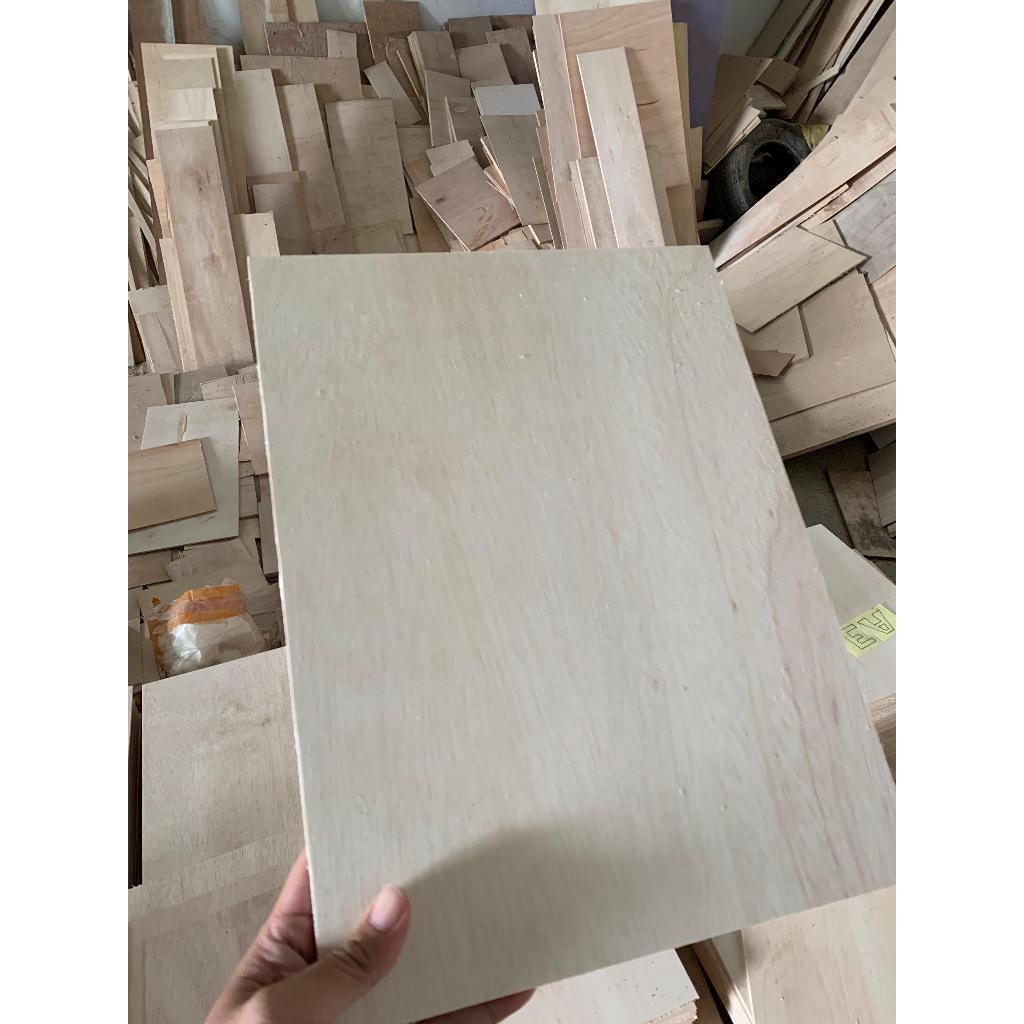 Papan Kayu Triplek / Plywood / Multiplek 5Mm Albasia Uty Ukuran Custom / Triplek Tipis