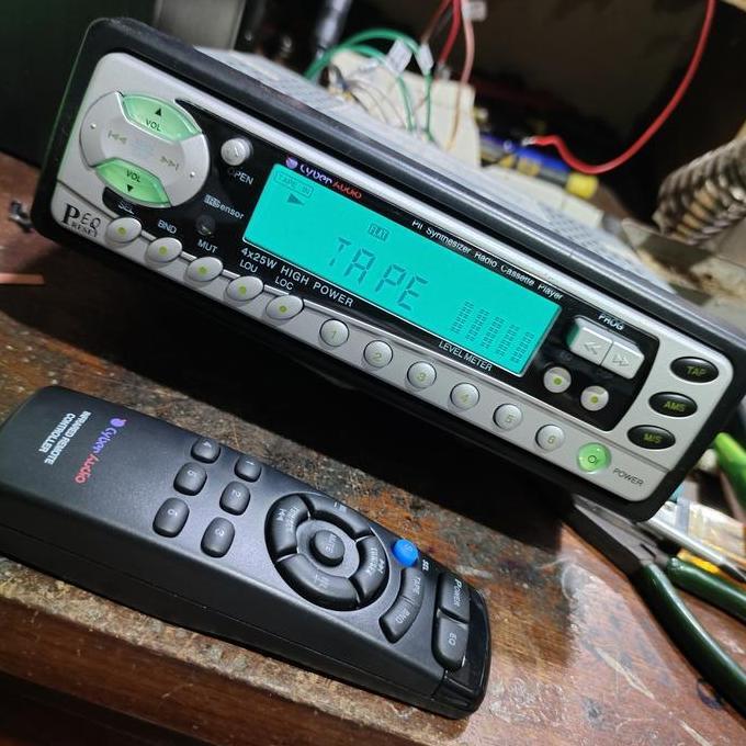 BEKAS NORMAL TAPE RADIO FM MOBIL DIN HEAD UNIT GRH27