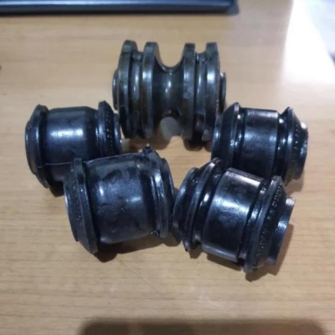 Bushing arm belakang set xtrail T30