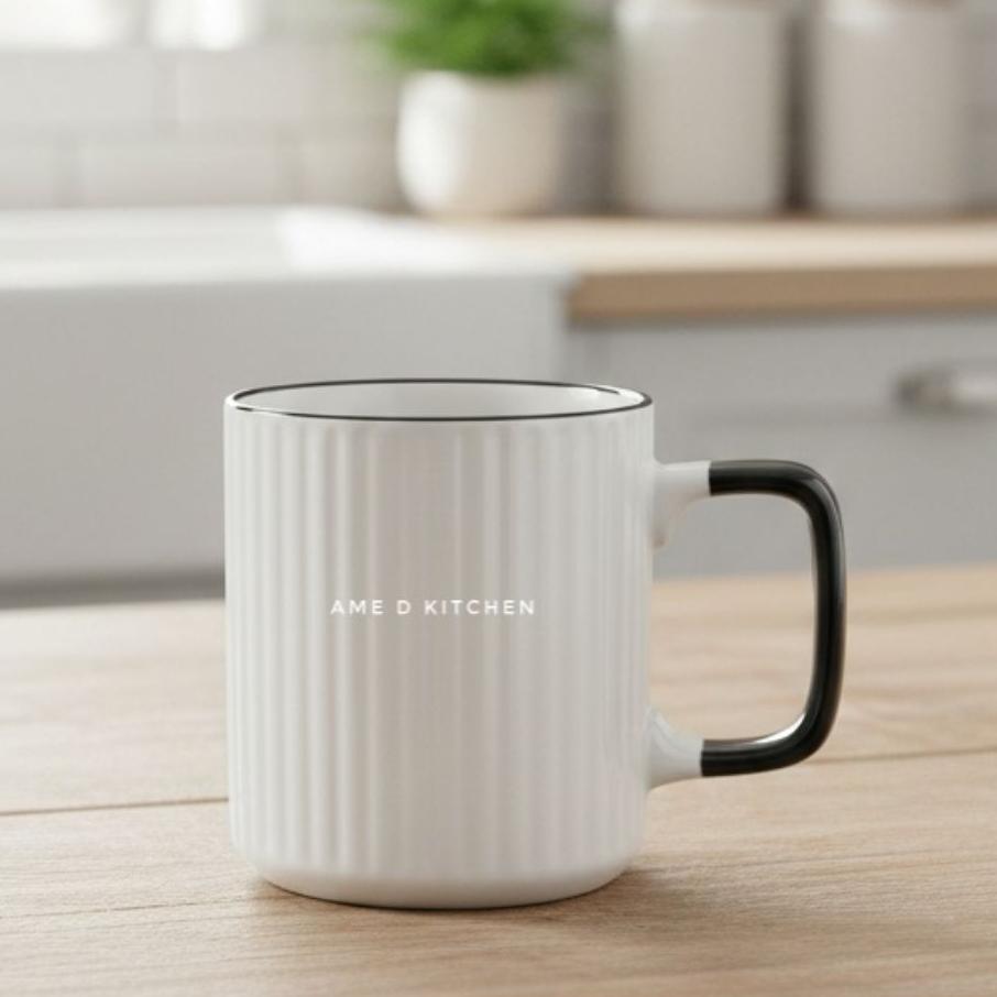 Mug Bijian Keramik Texture Garis Lis Hitam
