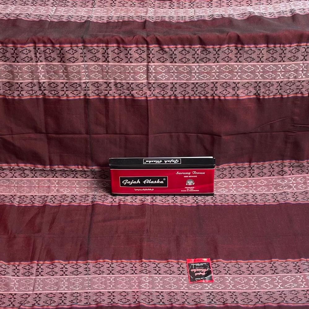 HOT DEALS Sarung Gajah Alaska Motif 3 Baris Termurah Dewasa Souvenir Haji Oleh oleh Umroh