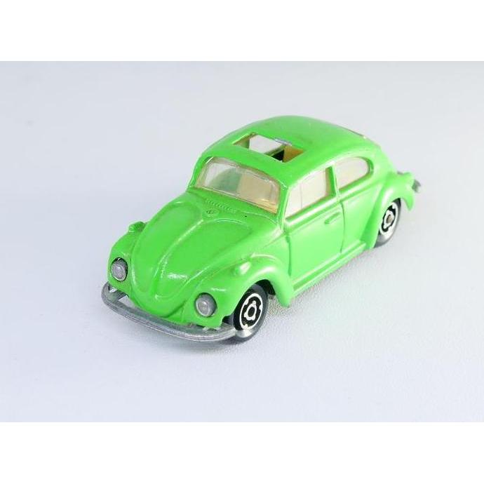 AT99 MAJORETTE LOOSE VOLKSWAGEN VW 1302 BEETLE - HIJAU