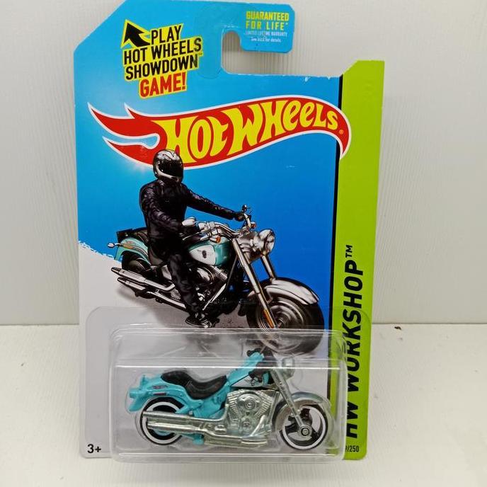 MUVC HOTWheels   HARLEY DAVIDSON FAT BOY    LWA17-185