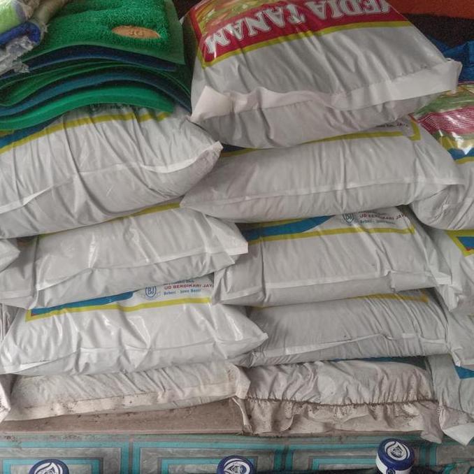 media tanam pupuk tanah gembur tanah humus