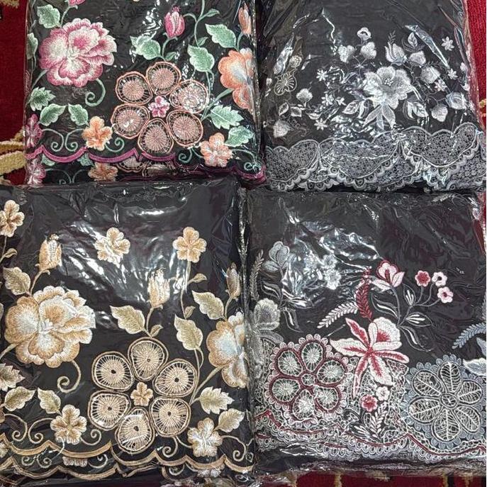 MUKENA KERANCANG keliling kombinasi warna (katn pari ory) hitam pekat Bordir Cantik Motif Umroh Trav