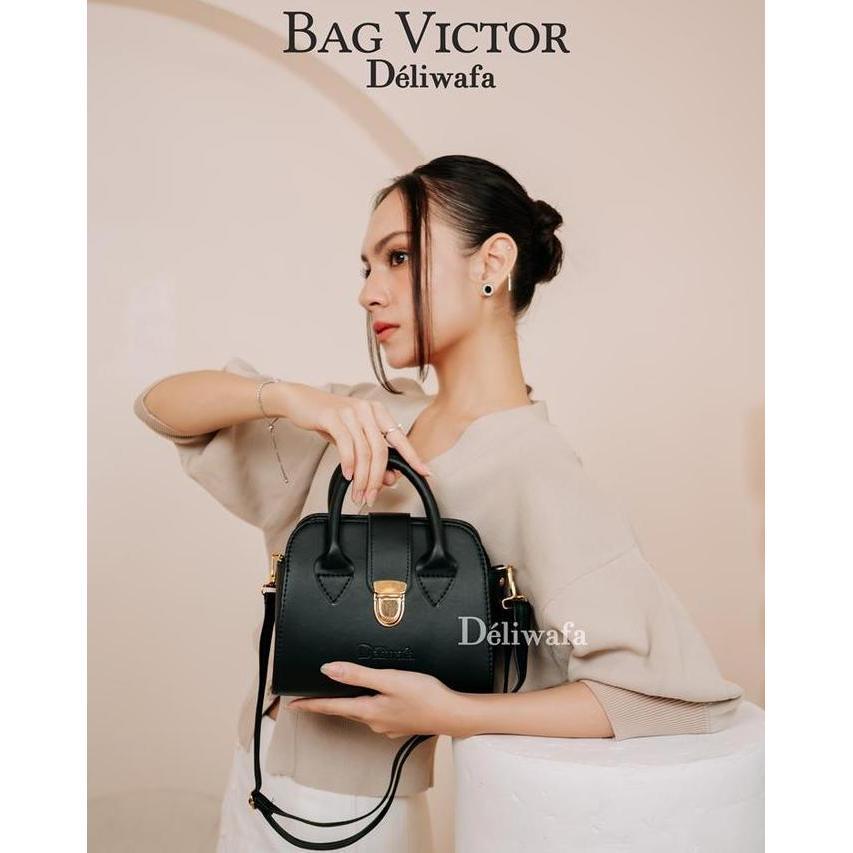 Deliwafa - Selempang Wanita Slingbag Premium Tas Victor