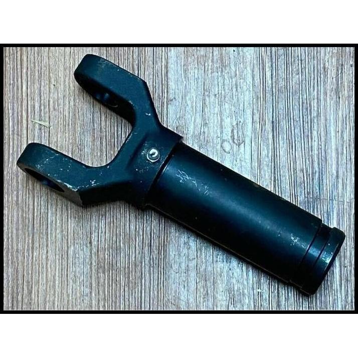 HOT DEAL YOKE SLEEVE SAMBUNG ASJOINT SUZUKI KATANA 27180-83001 FUJI 