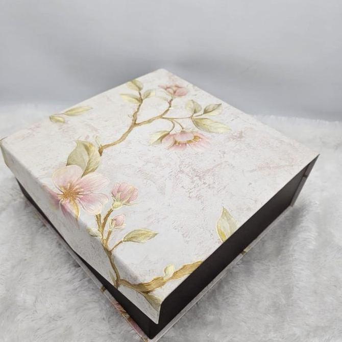 Pacnpac- Hard Box Wallpaper & Printing 22228Cm Magnet Dasi | Box Kue Kotak Lapis Legit | Gift Hamper