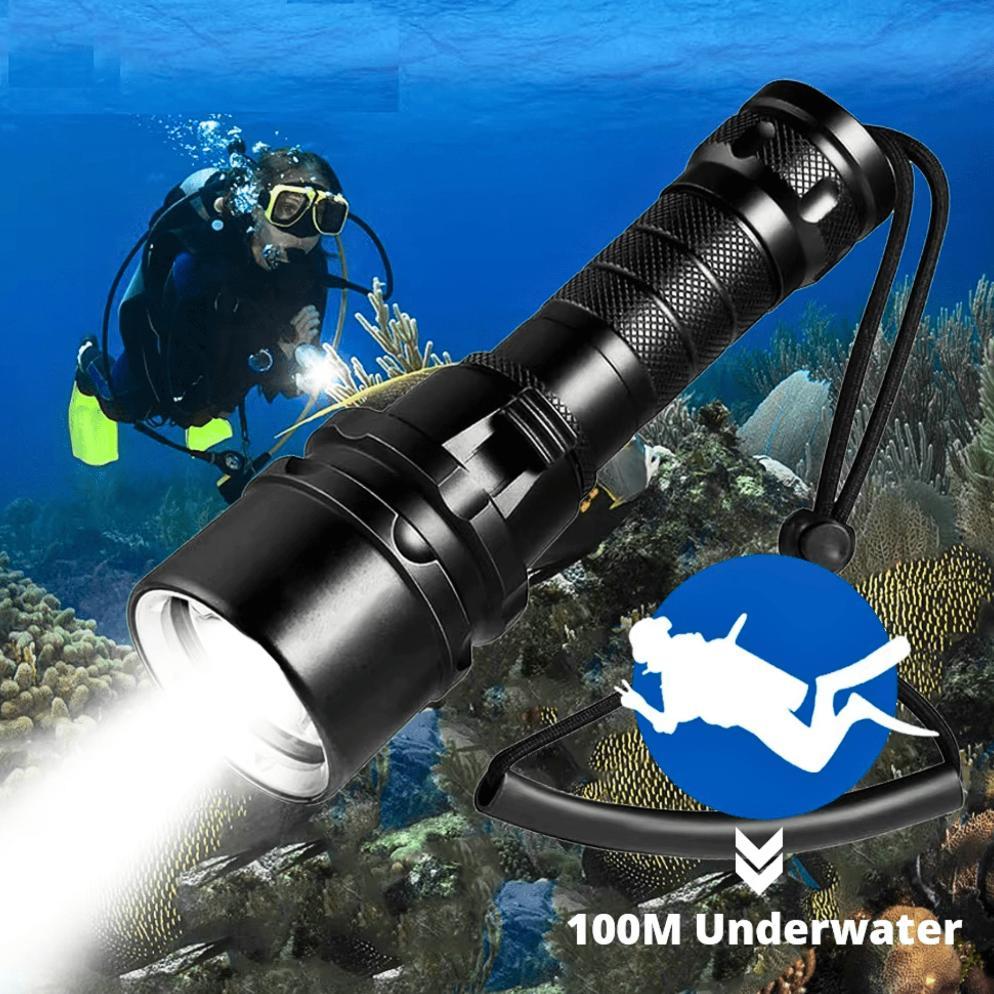 PUSAT YUPARD Senter selam anti air tahan 20 jam Diving super terang LED Waterproof 1200 Lumens G300