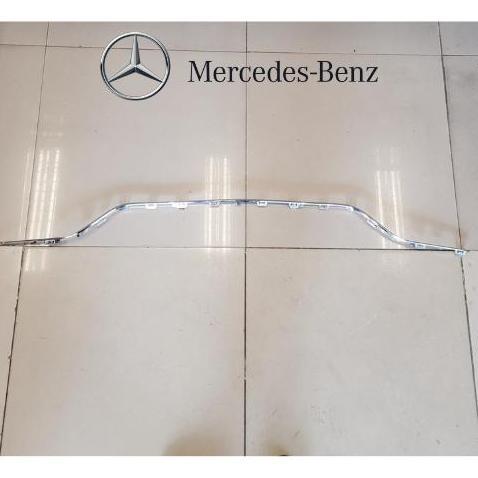 List Chrome Lower Bemper Belakang Mercedes Benz W205 A2058856103