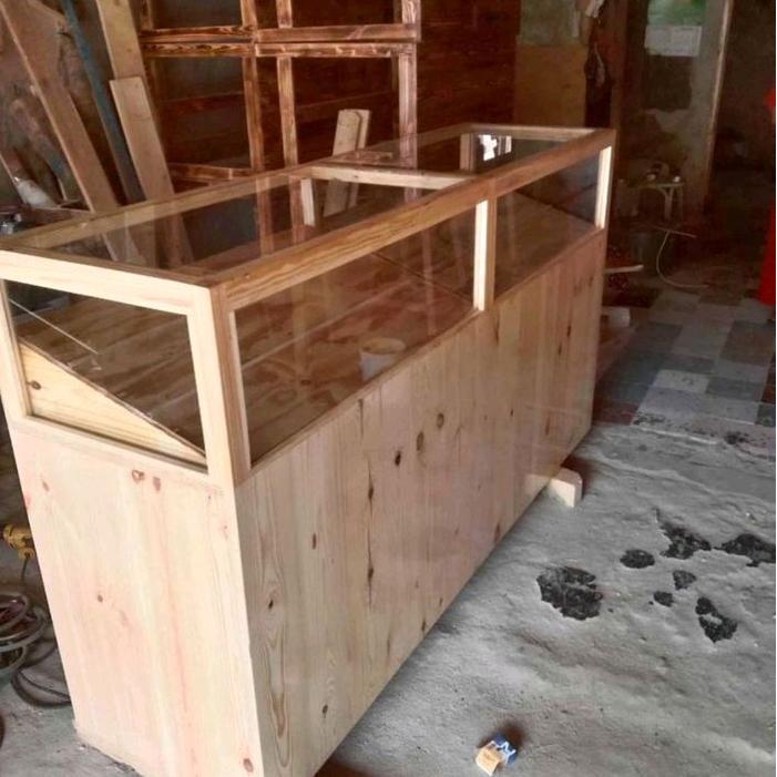 Etalase juala kayu jati belanda