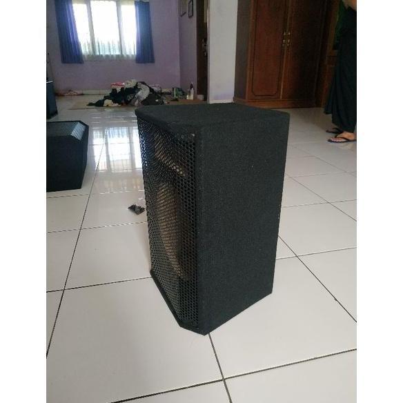 Box speaker 12 in meriah