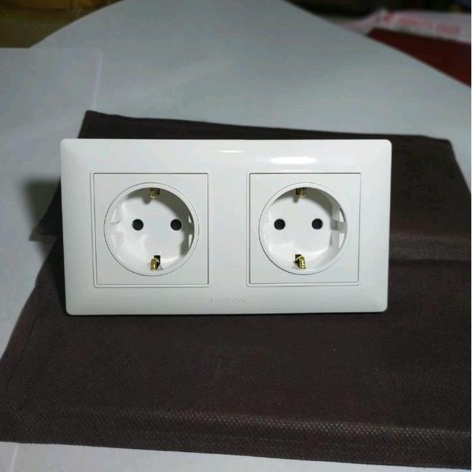 STOP KONTAK + STOP KONTAK K1 PUTIH BOTON READY