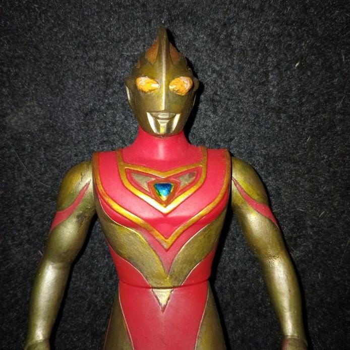UHS Ultra Hero Series EX 16 Cm Imit Ultraman Gaia by Bandai 1998