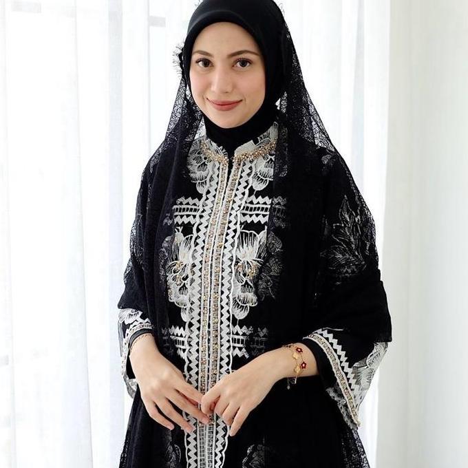 Veil / Slayer Chantily by SARAH THE LABEL JS