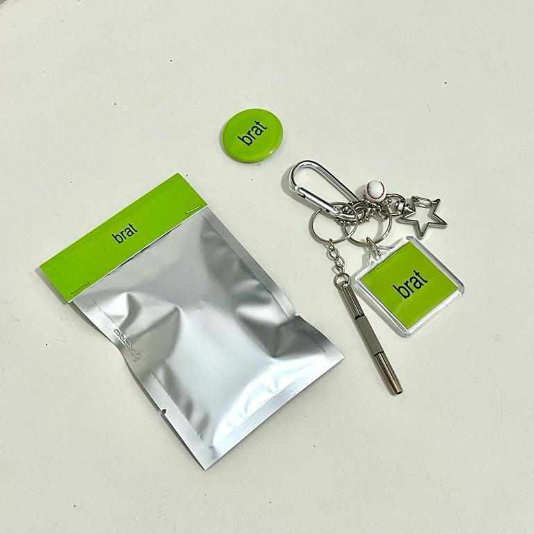 Carabiner Keychain Charli XCX | Charli XCX | brat | Keychain Charli XCX