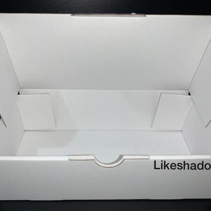 pizza box / kardus / karton / uk 25x12x7 cm / E flute / die cut/ putih