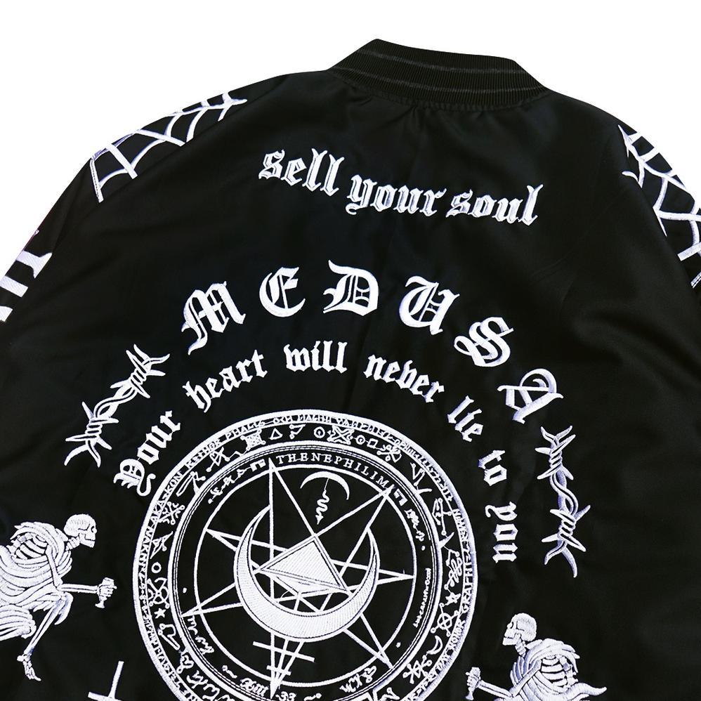 Diskon Miscast Varsity Jaket Vintage Medusa Hitam