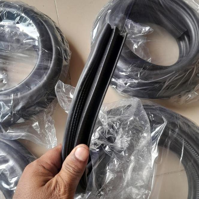 Karet Balon Body Mobil Pintu Sleding Kiri Toyota Hiace