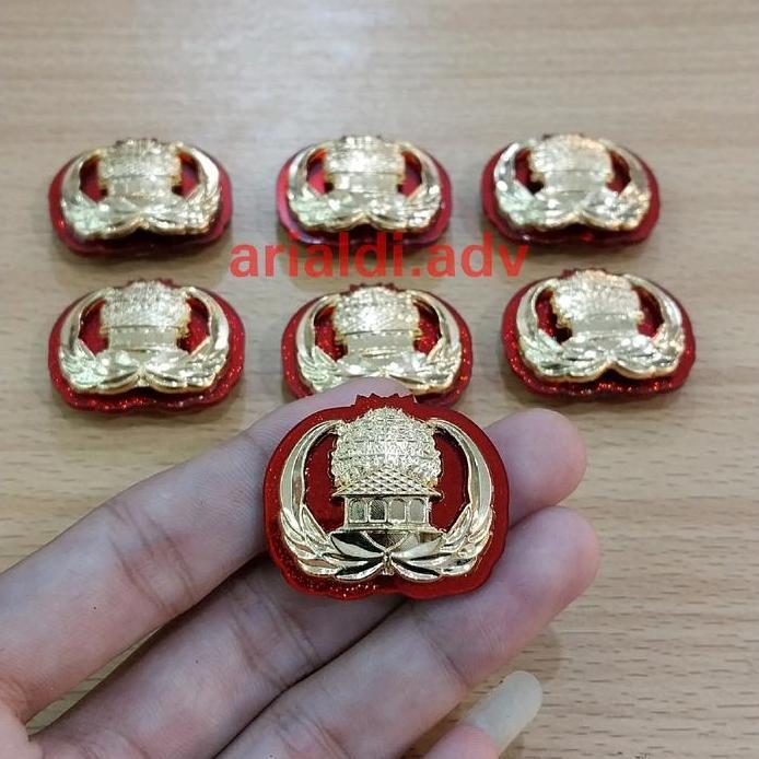 pin korpri emas bangkok dilapis acrylic merah magnet pin korpri tumpuk mika acrylic merah kualitas p