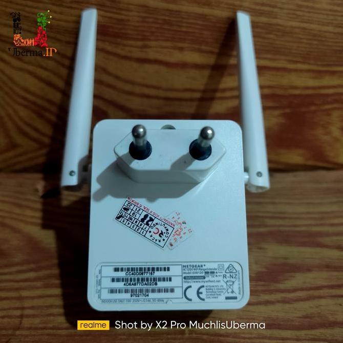 Ready  NETGEAR EX6120 AC1200 Wifi Range Extender