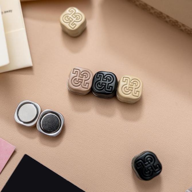 Autonoma Pin Magnet Heaven Lights