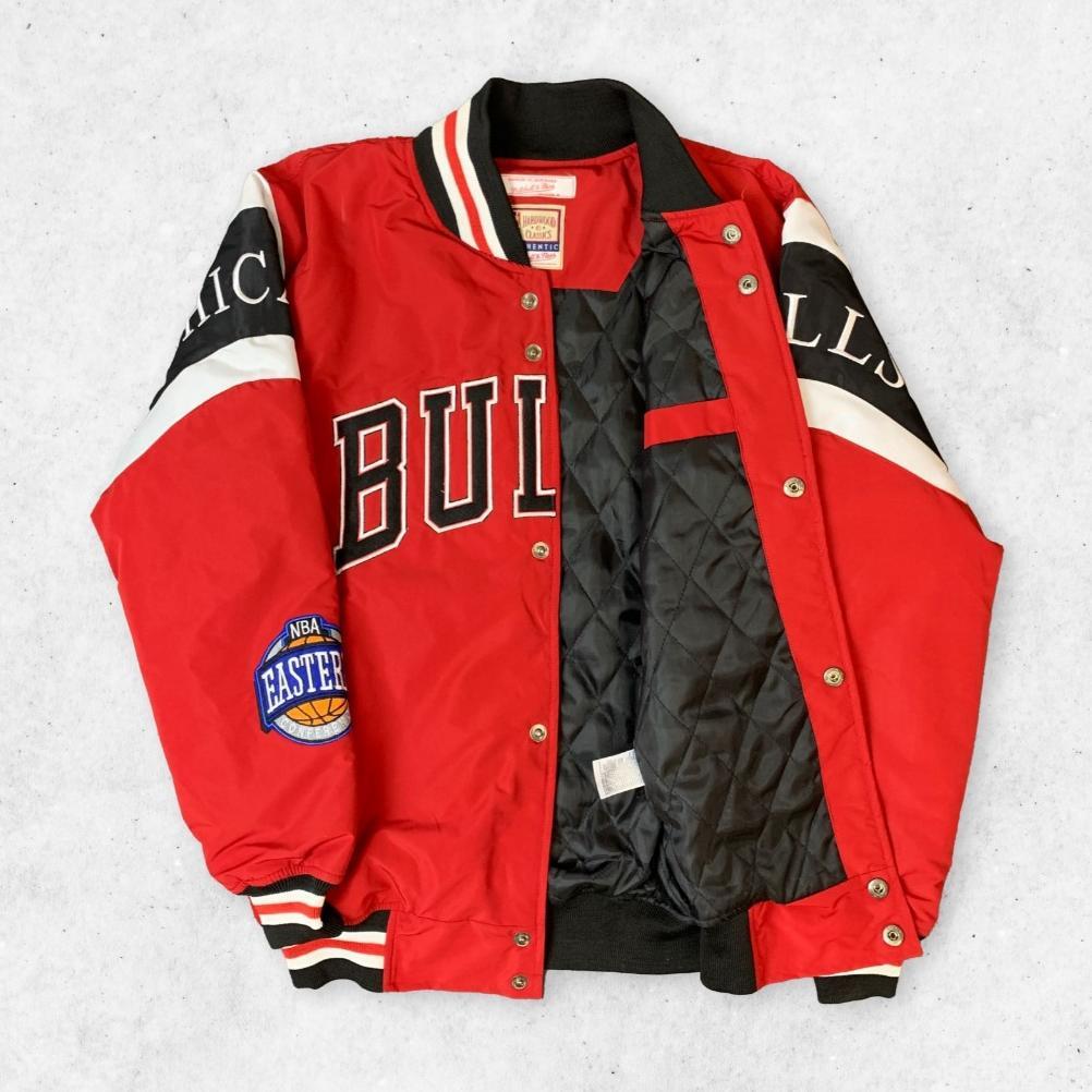 kualitas super ballads jaket baseball vrsity pria wanita chicago bulls white jacket bomber original