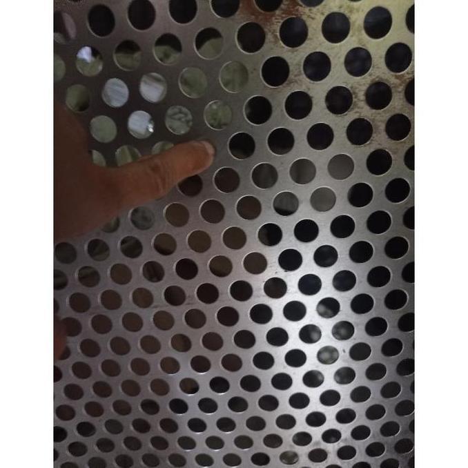 plat lubang besi tebal 0,8mm uk.100x50cm lubang 2mm,3mm,lubang 4mm,lubang 5mm,lubang 6mm,lubang 7mm,