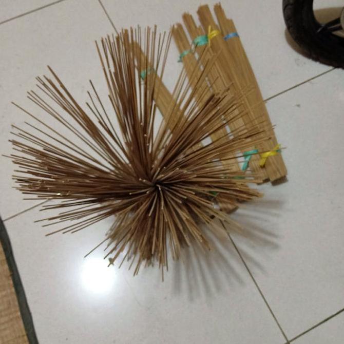 Bambu arkuh Rangka layangan, arku layangan aduan