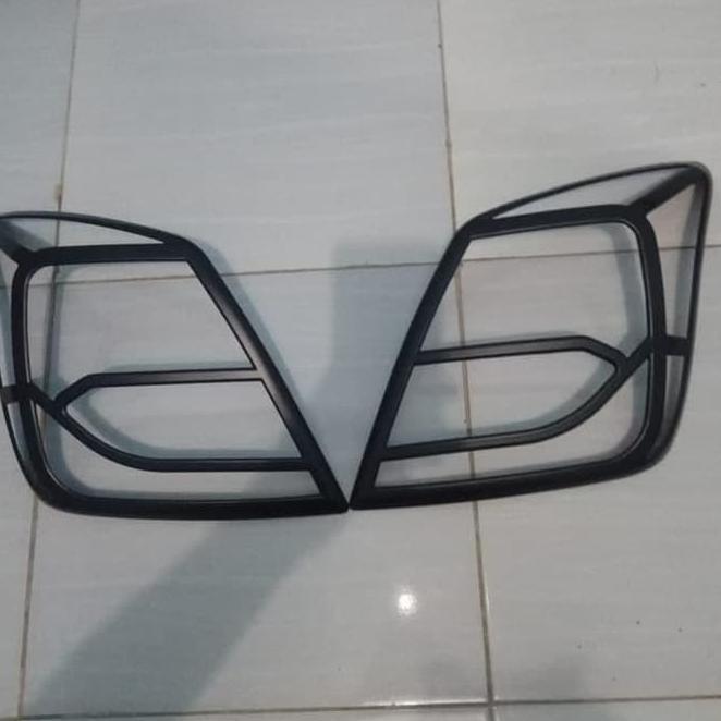 Garnis List Lampu Hitam Belakang Datsun Go / Go+ Panca