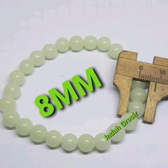 Gelang Batu Pospor Menyala  Di Tempat Gelap