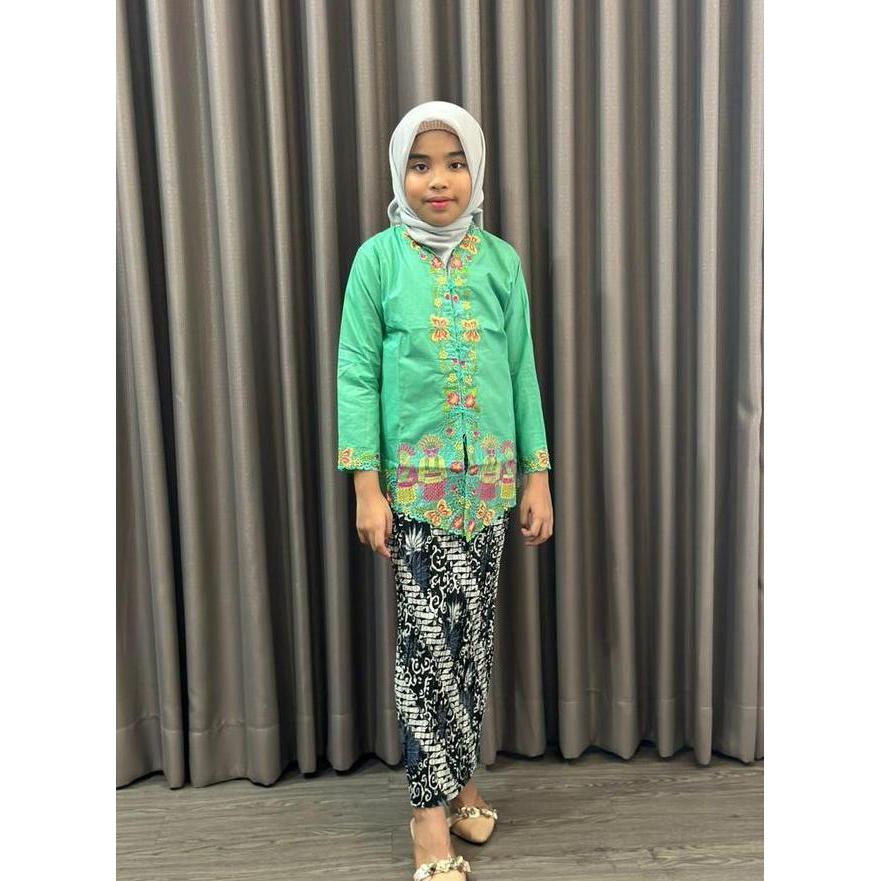 Kebaya Ondelondel Kebaya Encim Anak Tanggung Kebaya Ondelondel Baju Bordir