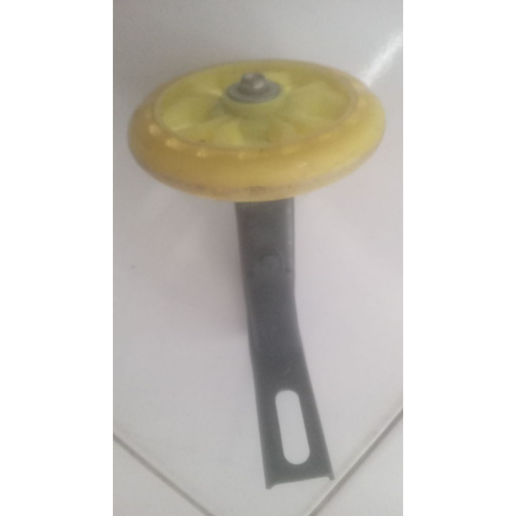 roda bantu sepeda anak 1pcs/1roda second/copotan untuk sepeda ukuran 12inc