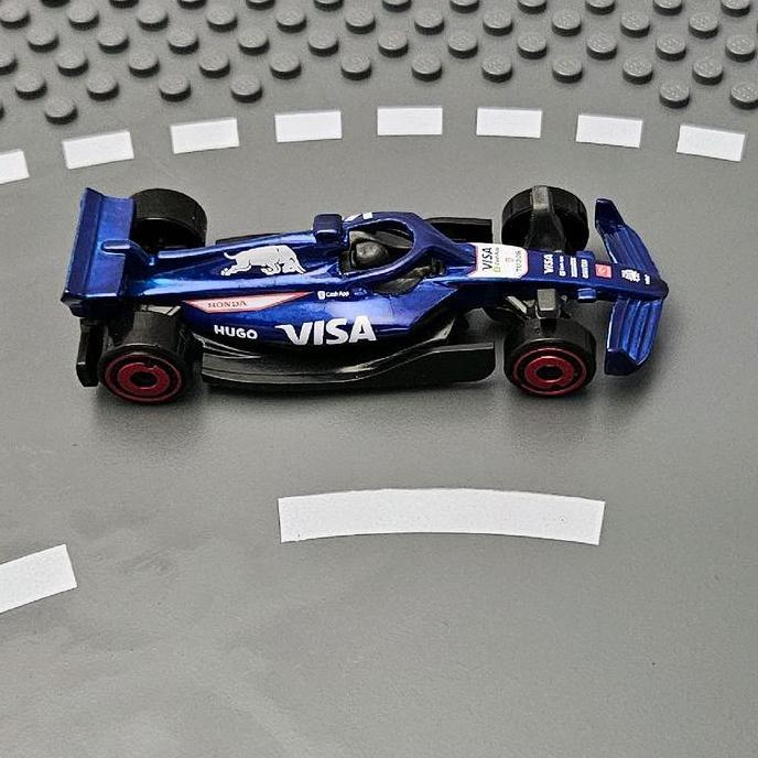 ORIGINAL BRAND NEW HOTWHEELS FORMULA 1 RED BULL VISA BLUE LOOSE