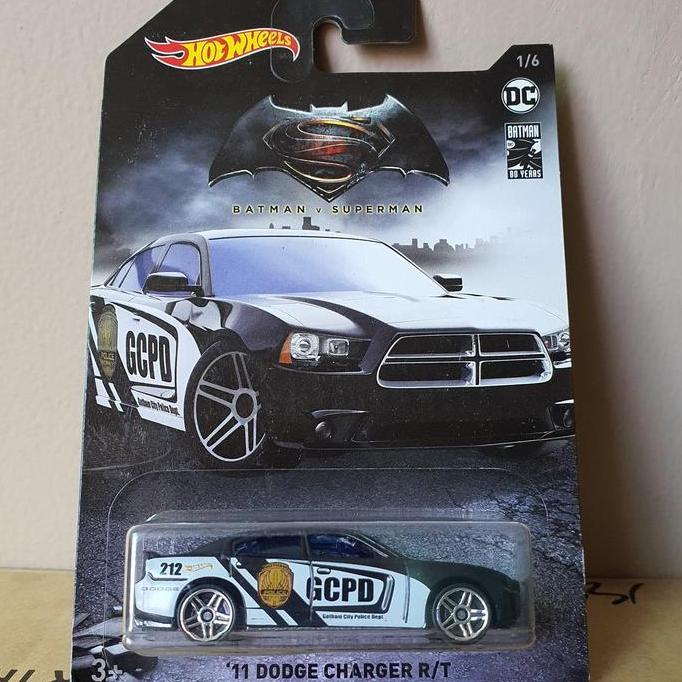 ORIGINAL Hotwheels Dodge Charger Batman vs Superman