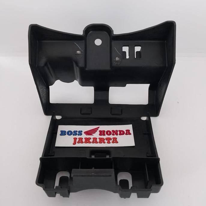 SPAREPART CBR 150R : 80110-KPP-T01 COVER BATTERY / COVER AKI CBR 150R FI CBU ORI HONDA THAILAND