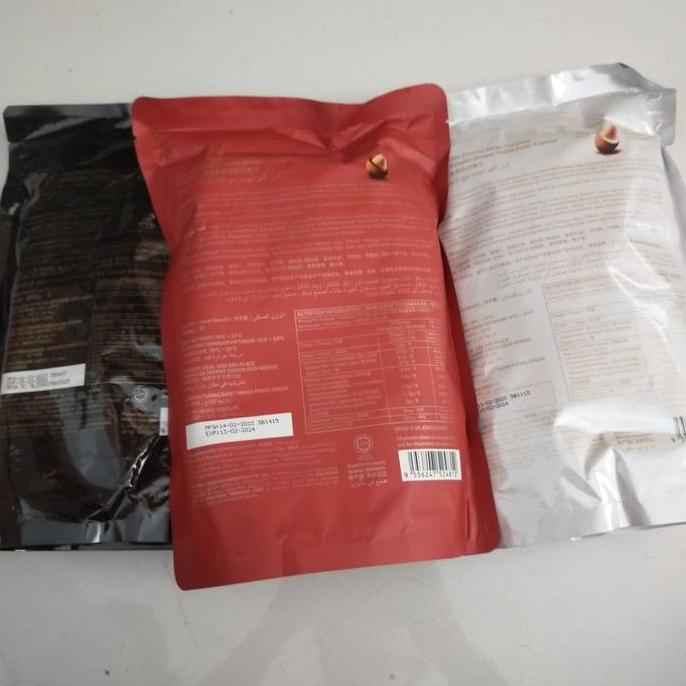 Beryls/Beryl's Classic Tiramisu Almond Dark White Milk Coklat 300gram