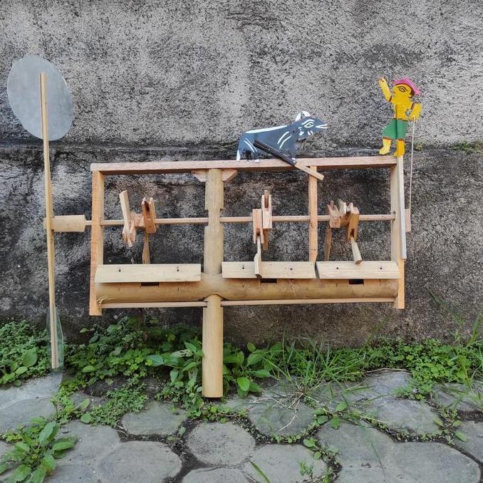 TERLARIS KINCIR ANGIN BAMBU/LONCENG ANGKLUNG/BALING BALING BAMBU BALI/PINDEKAN