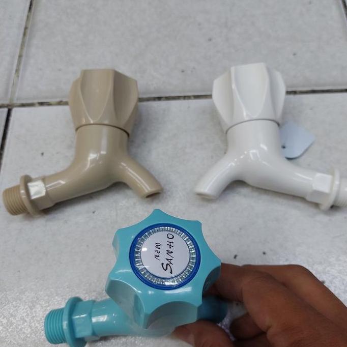 kran air tembok plastik pvc 1/2" sanho