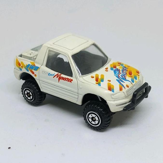 pioneer toyota rav 4 streetmachine pro engine diecast loose 1/48 (s)