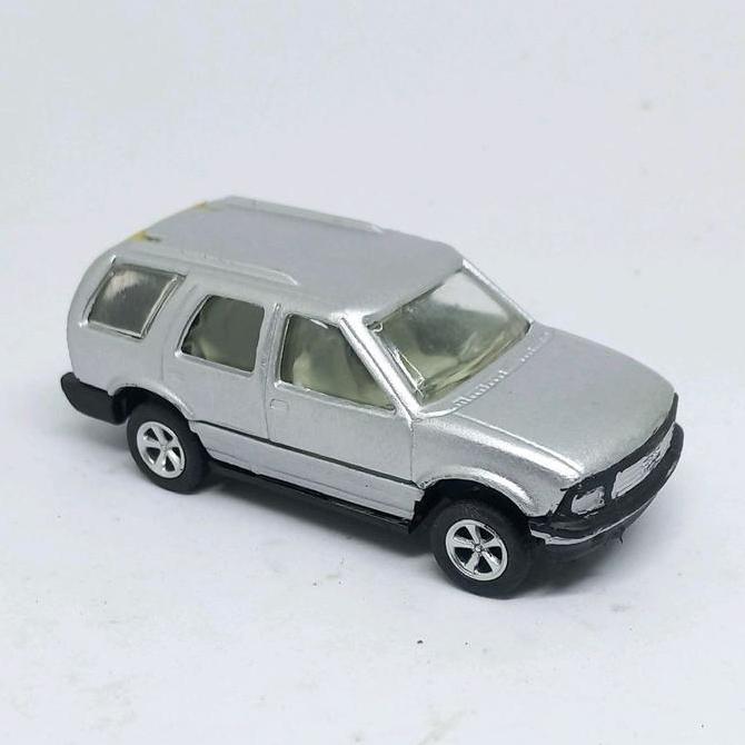 MAJORETTE BLAZER JIMMY GMC CHEVROLET CHEVY OPEL LOOSE DIECAST CUSTOM BAN KARET (S)