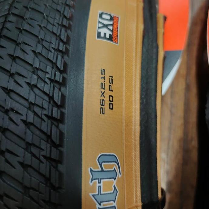 Ban Luar Maxxis Dth 26 X 2.15 2.30 Maxxis Dth Tanwall Kevlar 26 X 215 230 Harga Satuan Kemasan Baru