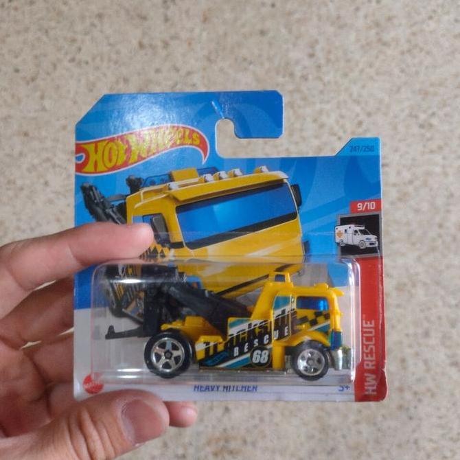 hot wheels heavy hitcher kuning short card towing