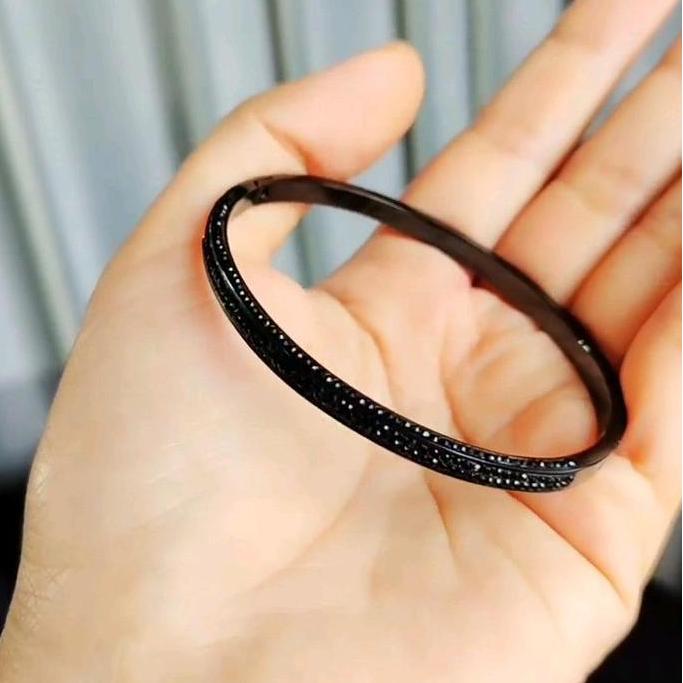 Sparkling- Gelang Permata Hitam Titanium